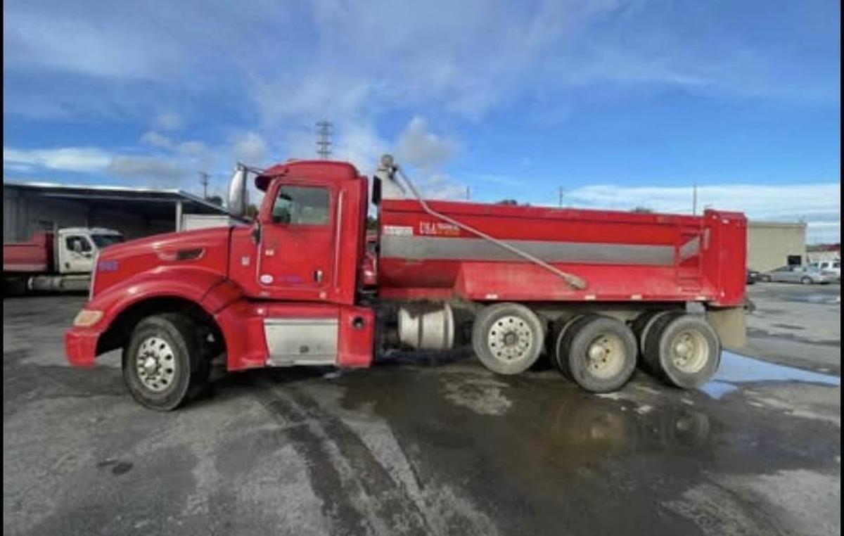 Used 2013 PETERBILT 386