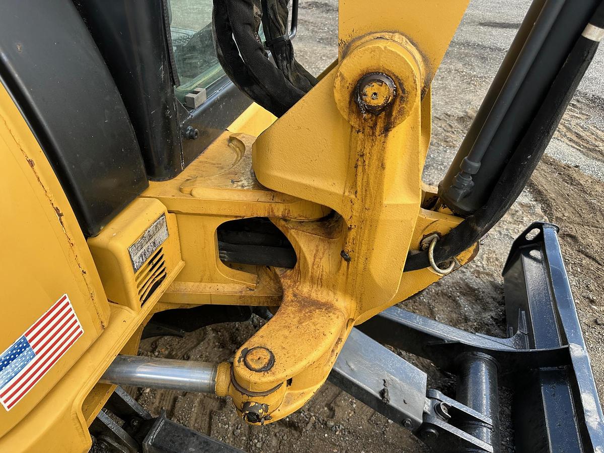 Used 2007 CATERPILLAR 304C CR