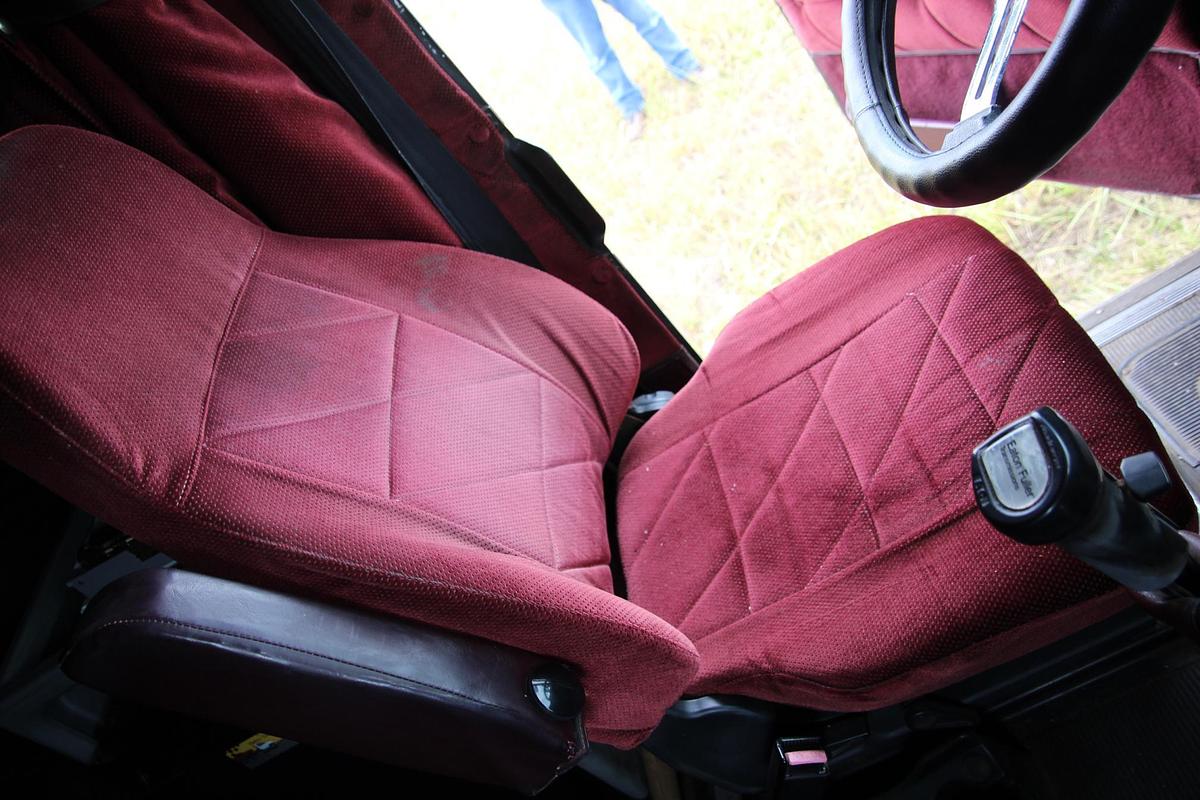 Used 1995 FREIGHTLINER 120