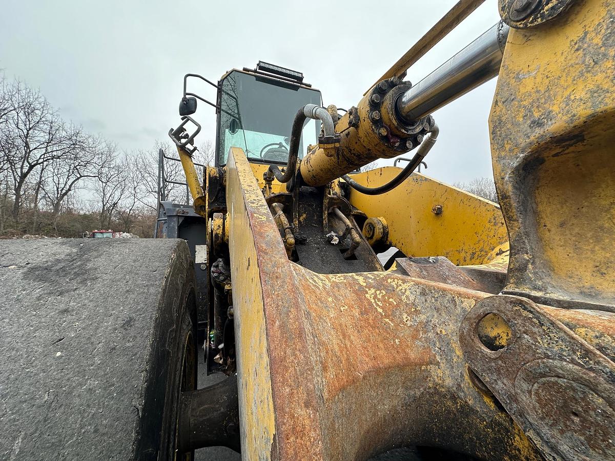 Used 2004 KOMATSU WA500-3
