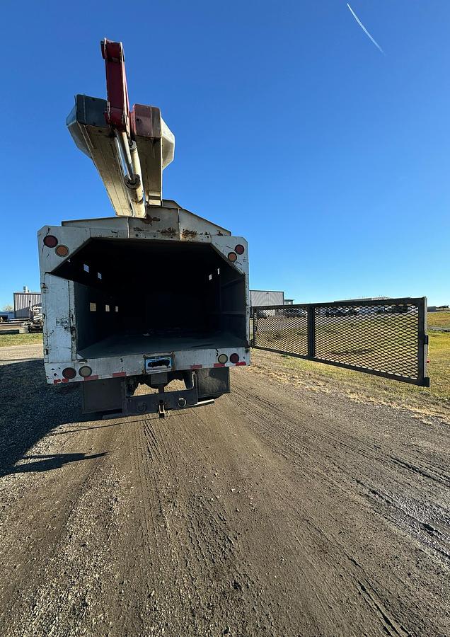 Used 2010 FORD F750 Bucket Truck