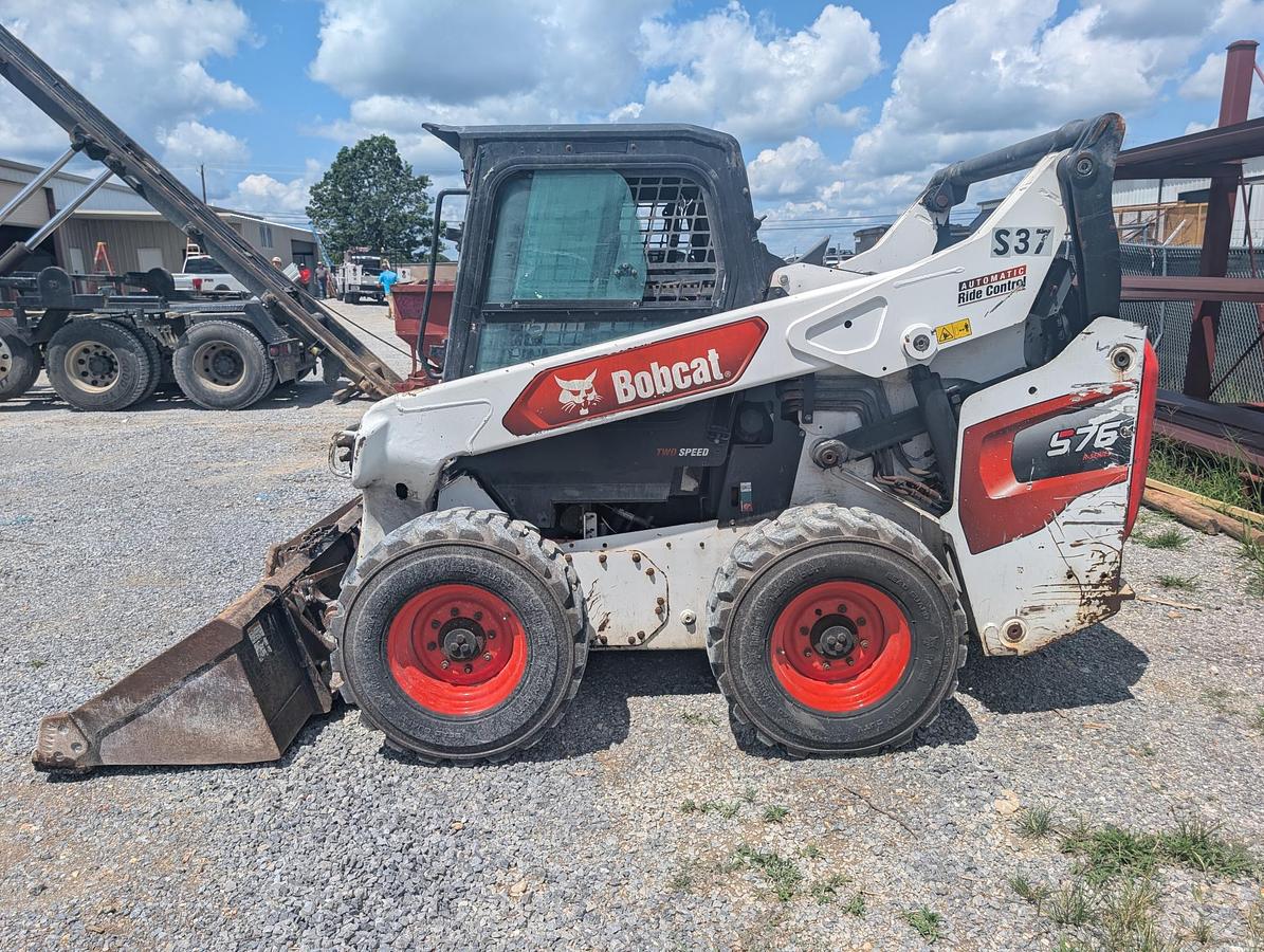 Used 2023 BOBCAT S76
