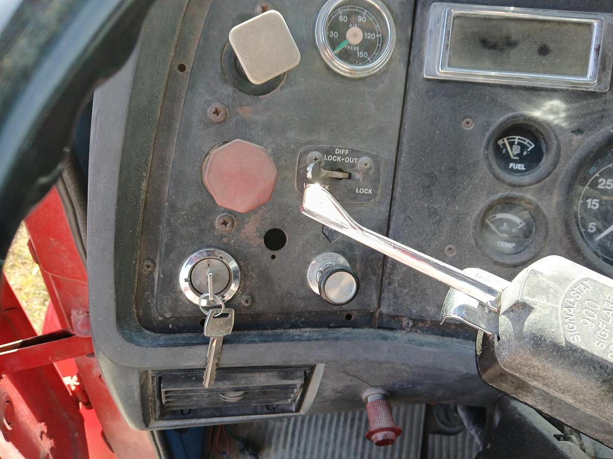 Used 1991 FORD L8000