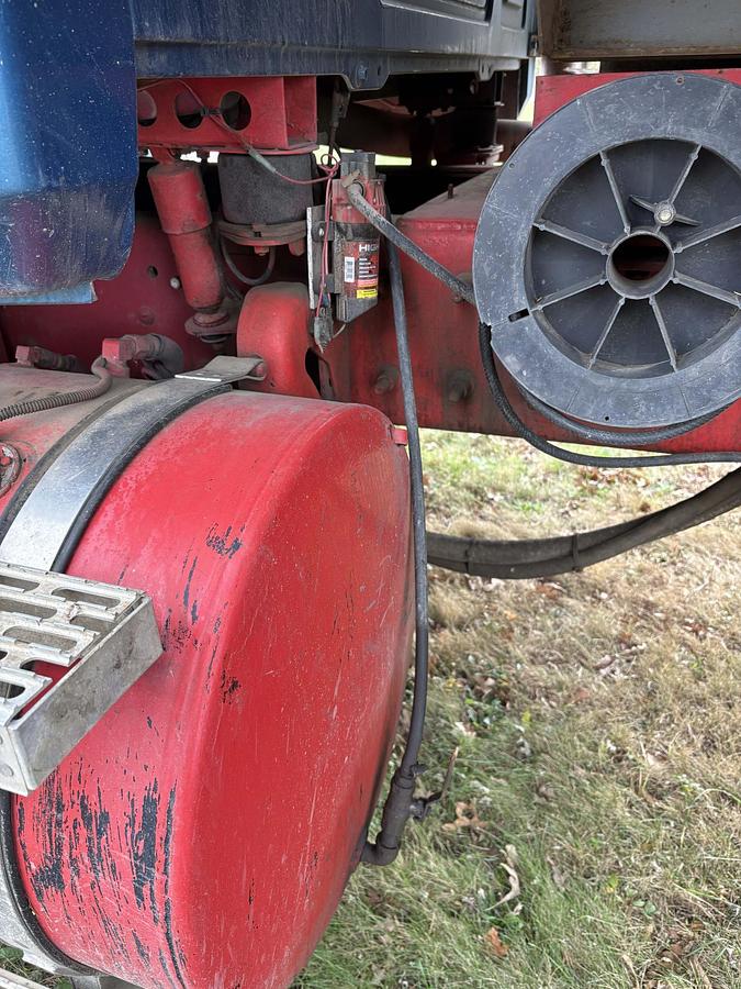 Used 2006 MACK Granite CV713