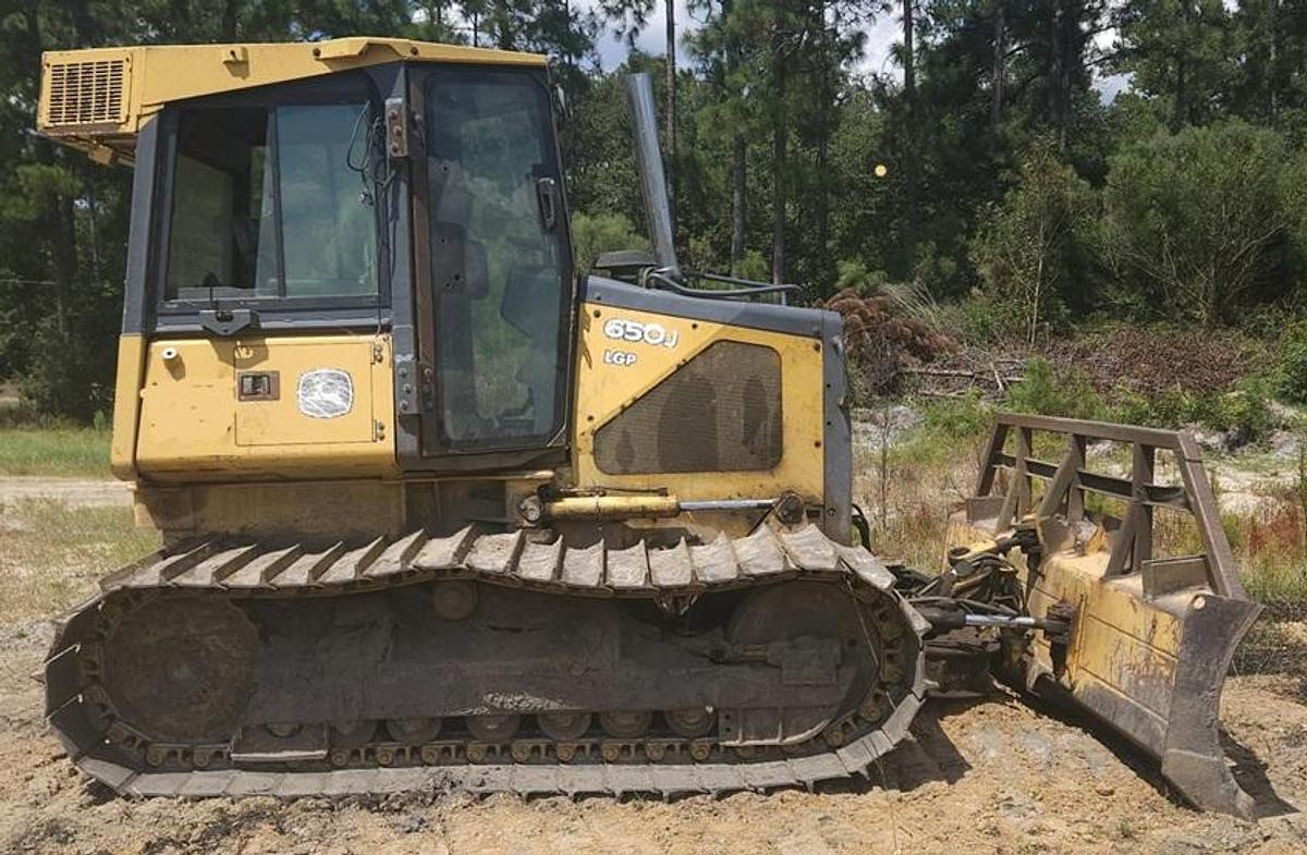 Used 2005 DEERE 650J