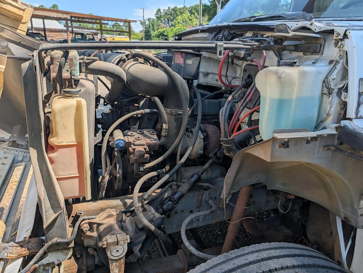 Used 1985 INTERNATIONAL S1900