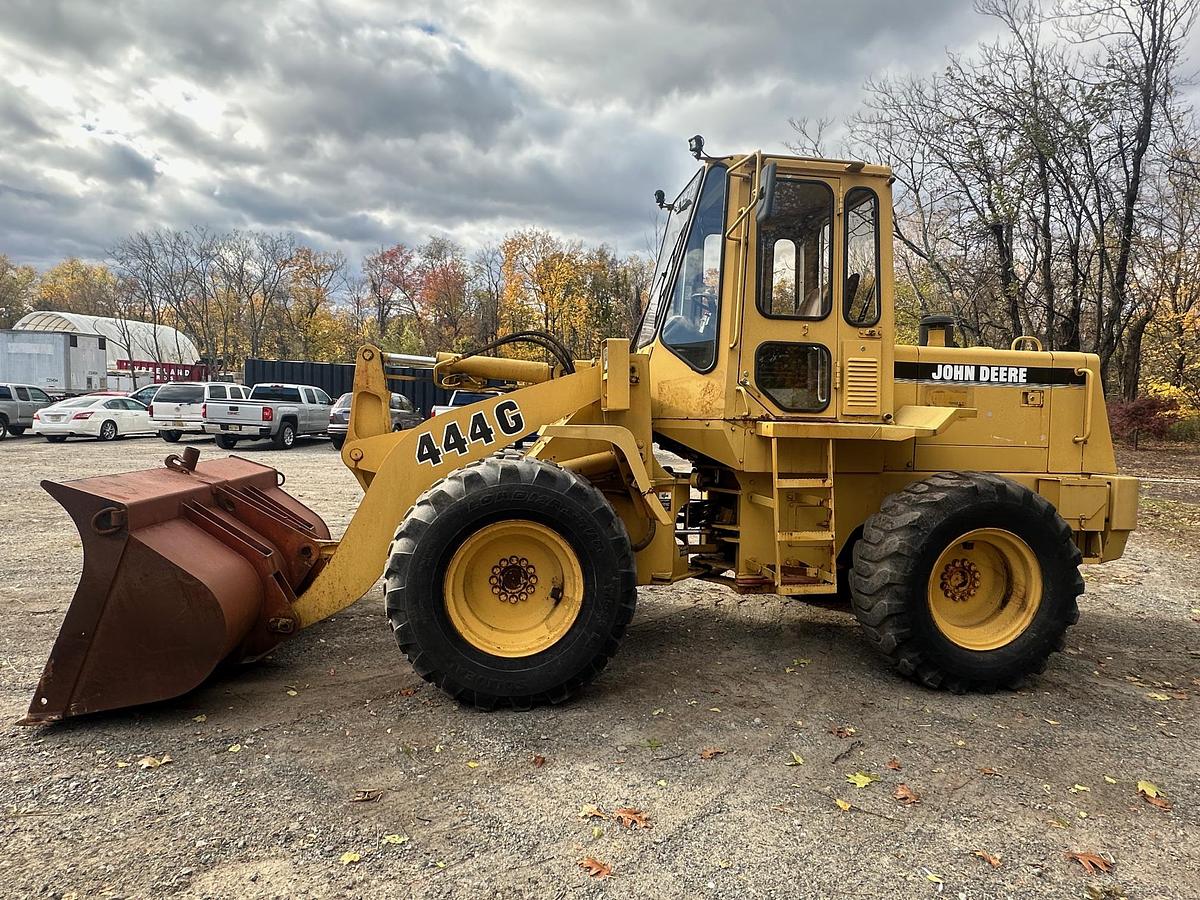 Used 1996 DEERE 444G