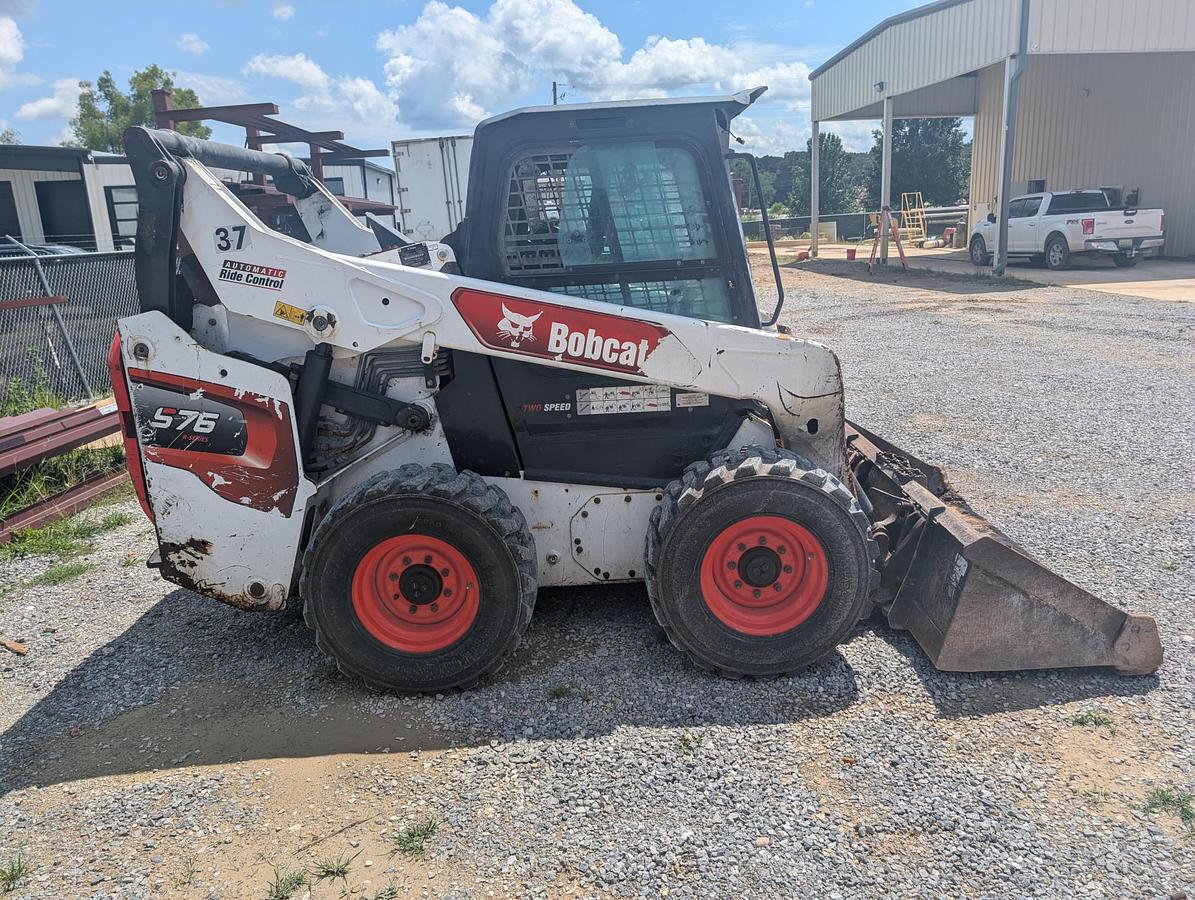 Used 2023 BOBCAT S76