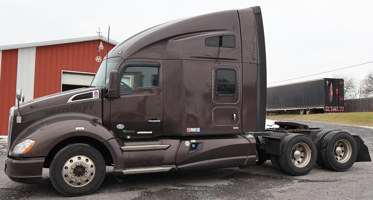 Used 2016 KENWORTH T680