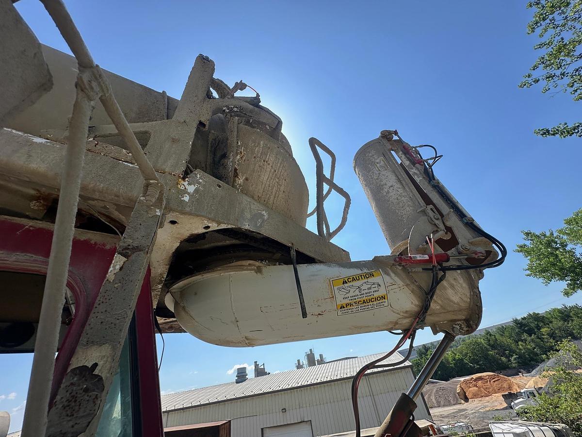 Used 2008 OSHKOSH Front Discharge Mixer