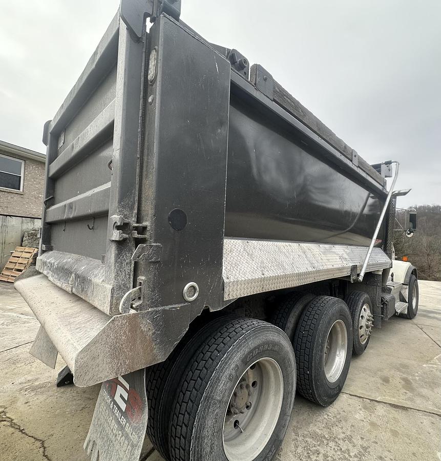 Used 2015 KENWORTH T800