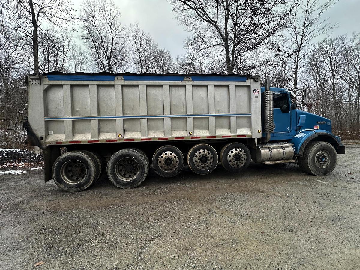 Used 2002 KENWORTH T800