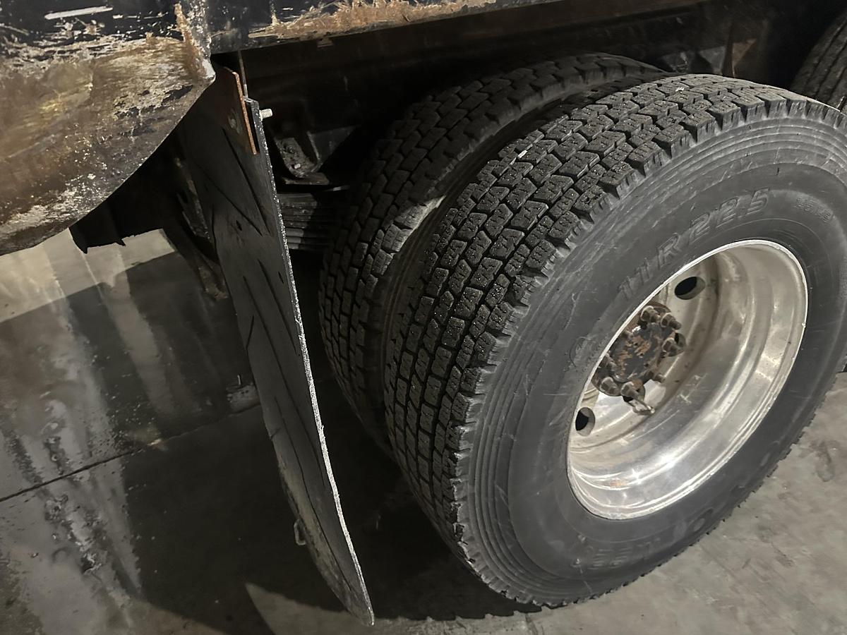 Used 2006 KENWORTH T300