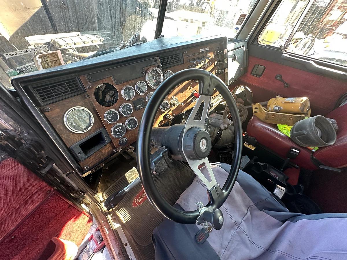 Used 1997 PETERBILT 389