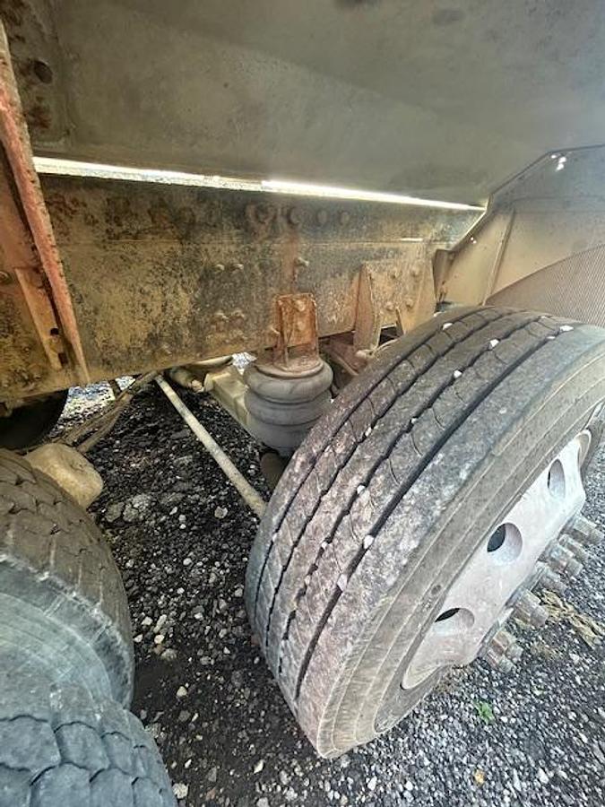 Used 2016 MACK GU713