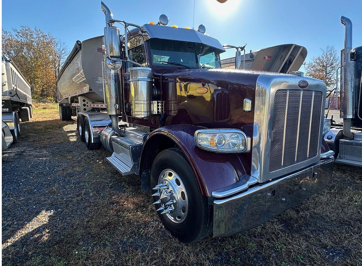 Used 2016 PETERBILT 367