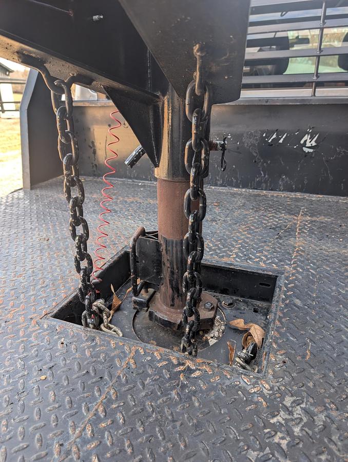 Used 2023 EAGLE 26 foot Gooseneck