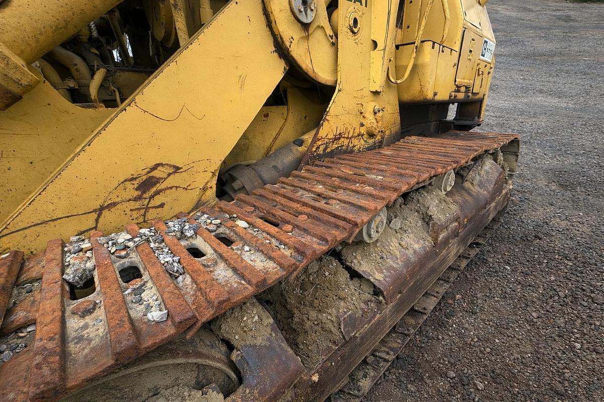 Used 1979 CATERPILLAR 977L