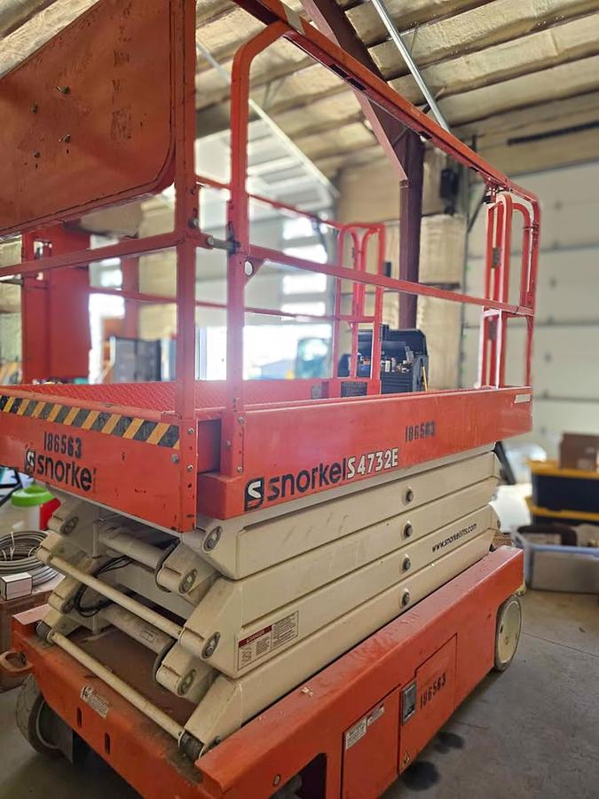 Used 2017 SNORKEL S4732E