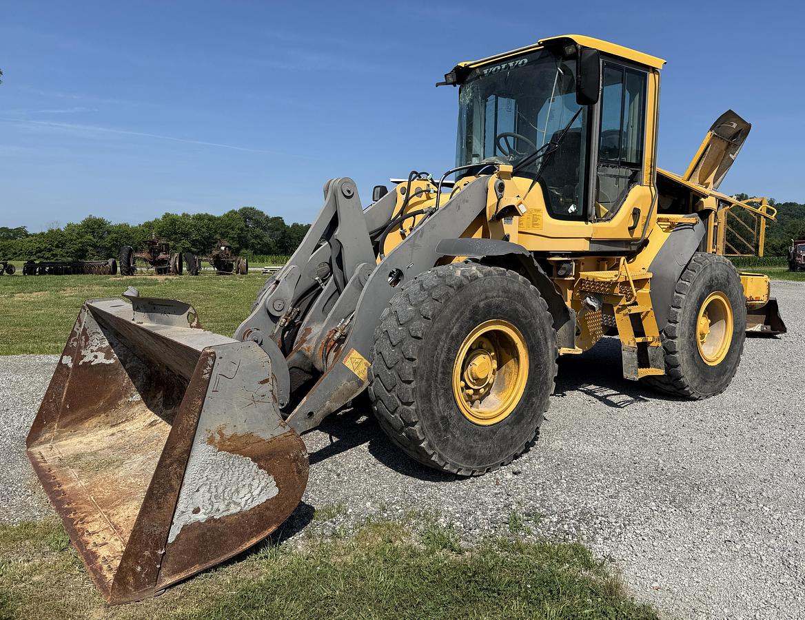 Used 2010 VOLVO L60F