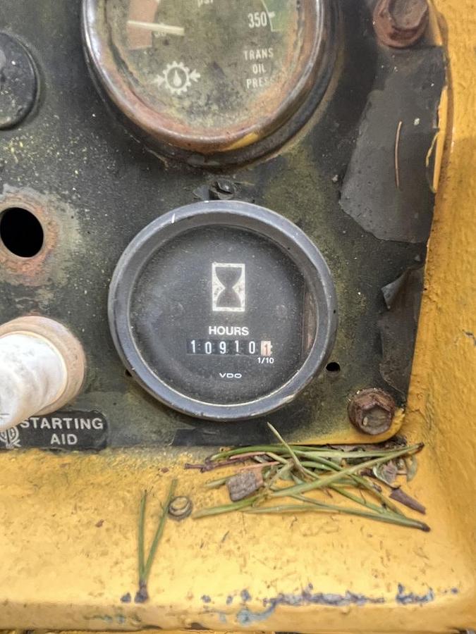 Used 1985 DEERE 750B