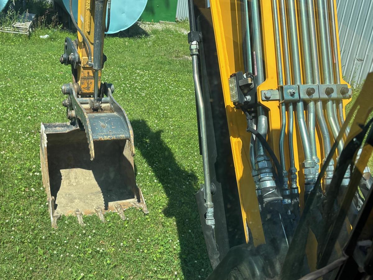 Used 2014 JCB 85Z-1