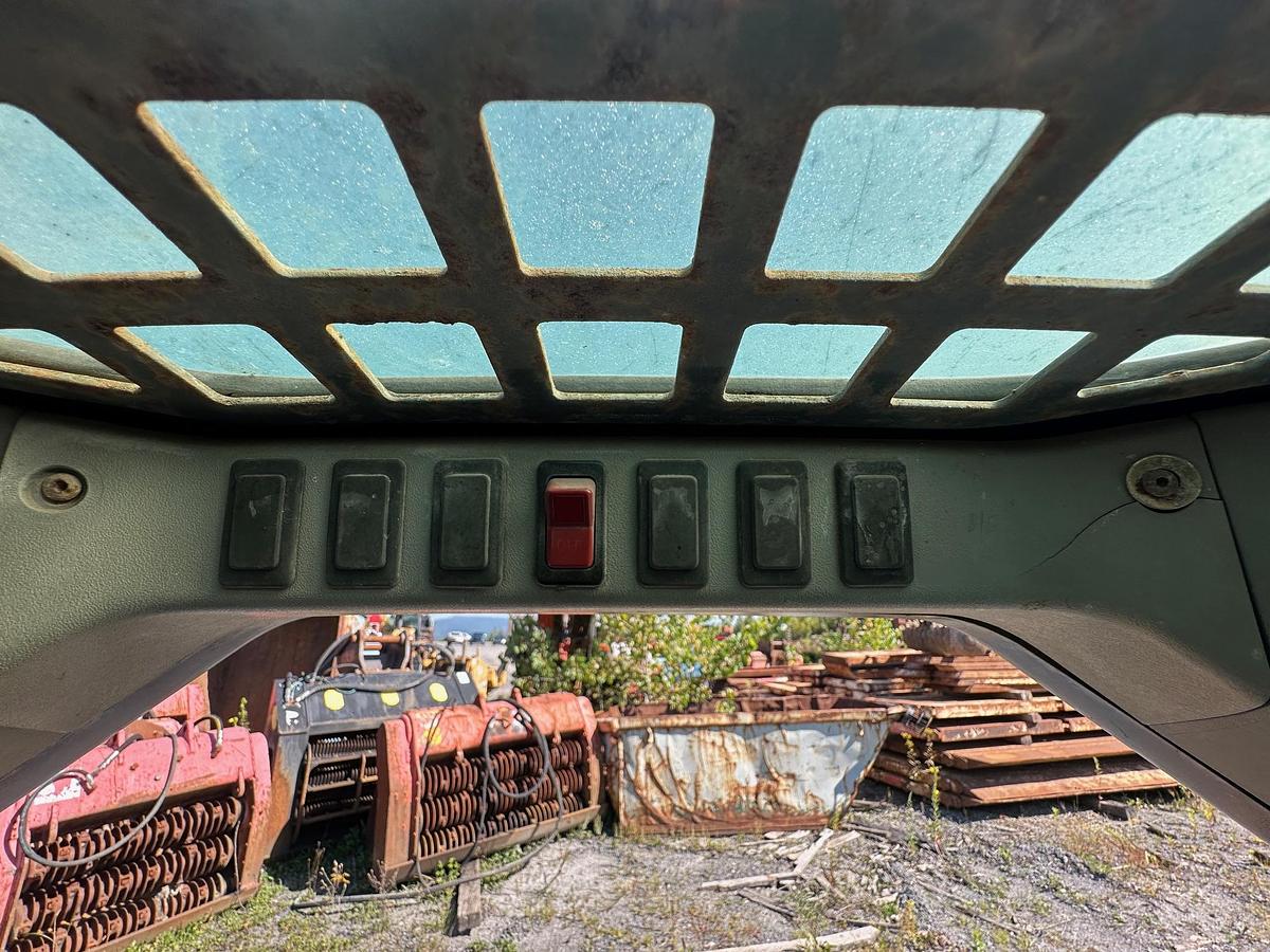 Used 2002 BOBCAT S250