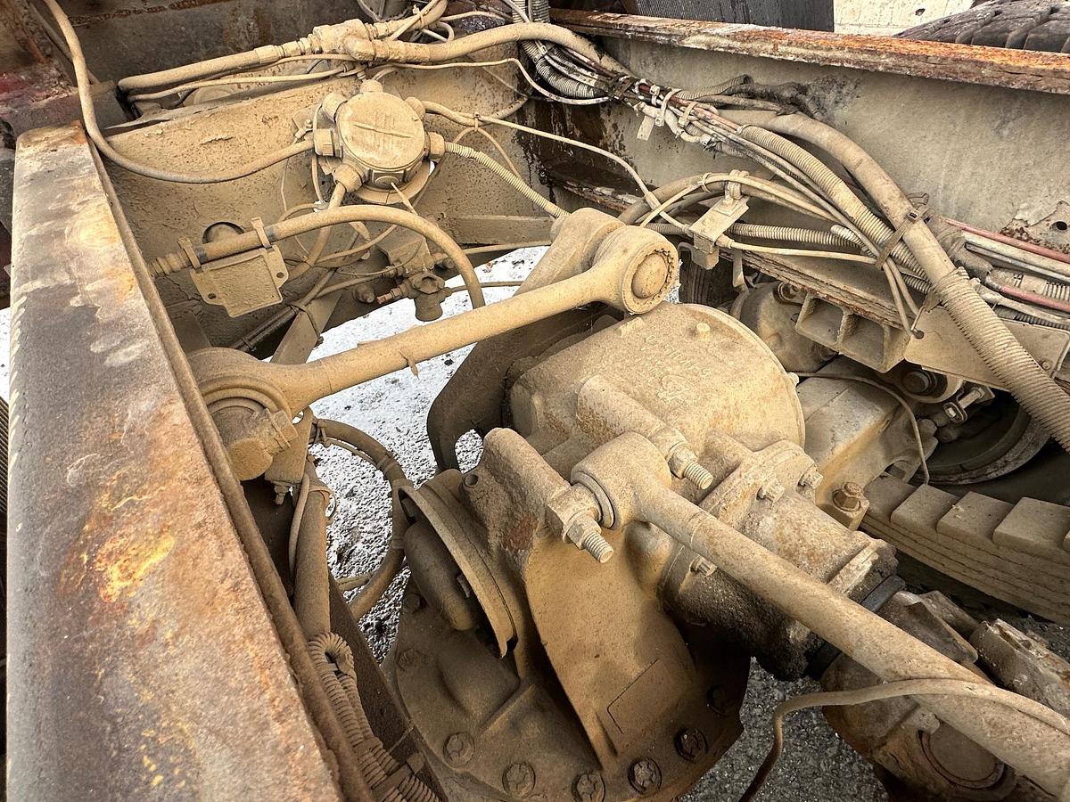 Used 2005 MACK Granite CV713