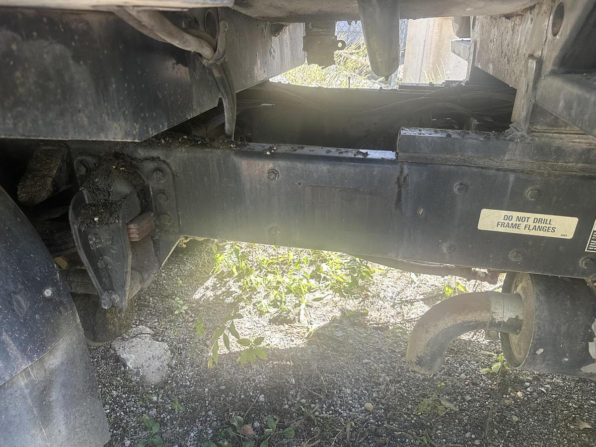 Used 1995 PETERBILT 200