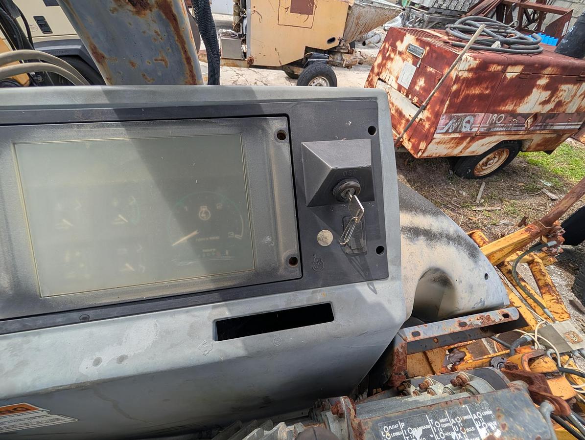 Used 1995 CASE 570LXT