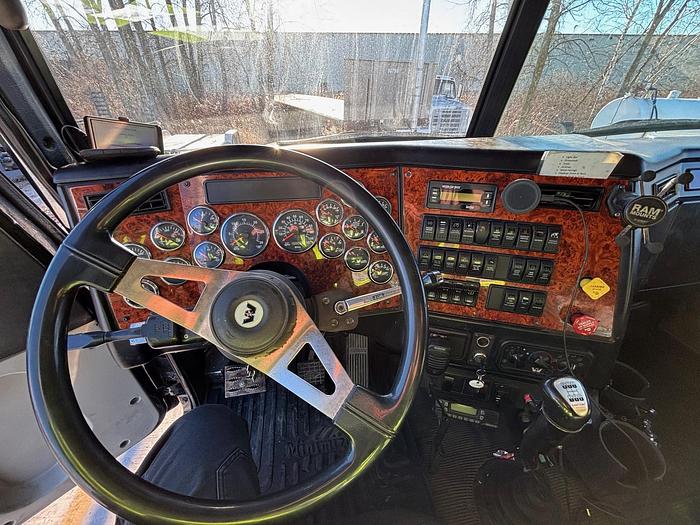 Used 2008 WESTERN STAR 4900