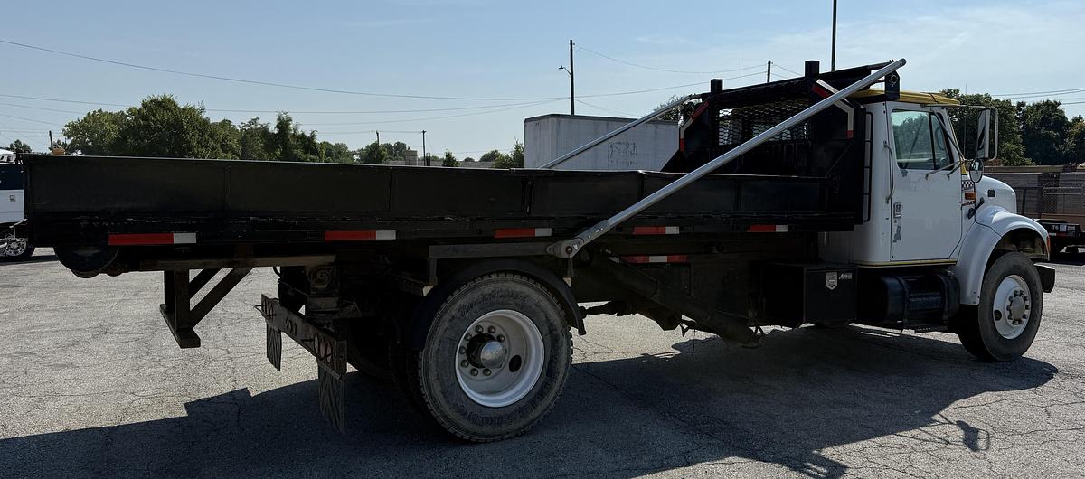 Used 1995 INTERNATIONAL 4900