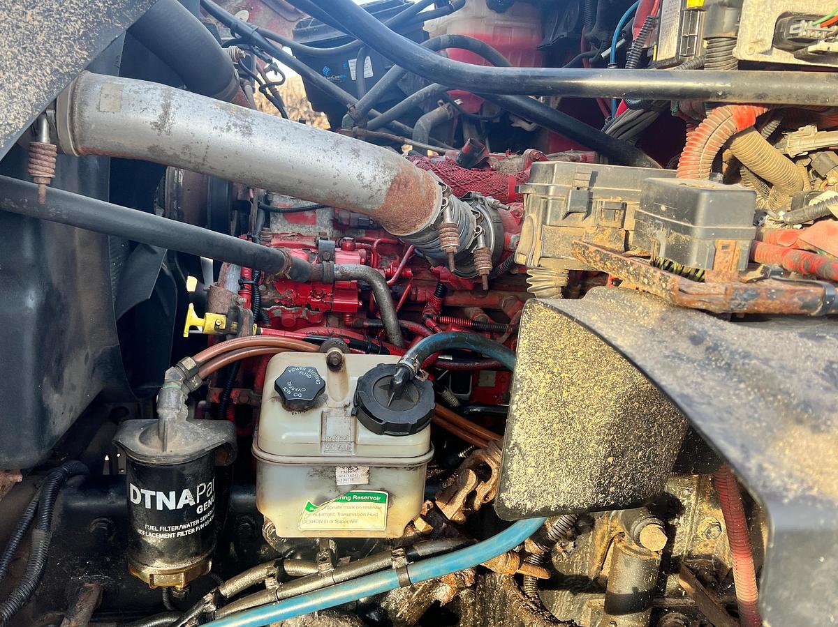 Used 2013 FREIGHTLINER 108SD Dump Truck