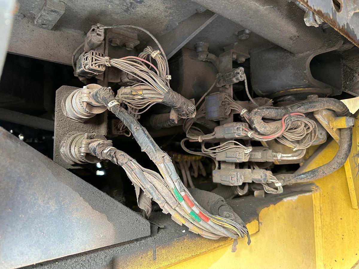 Used 2004 KOMATSU WA500