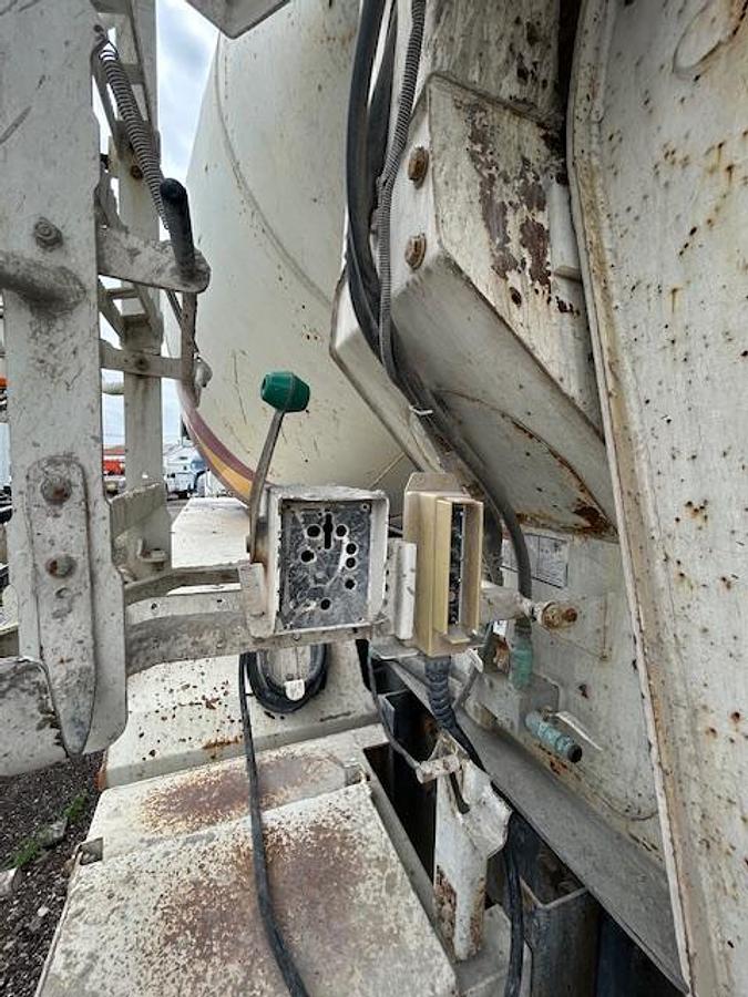 Used 2019 MACK GR64FR