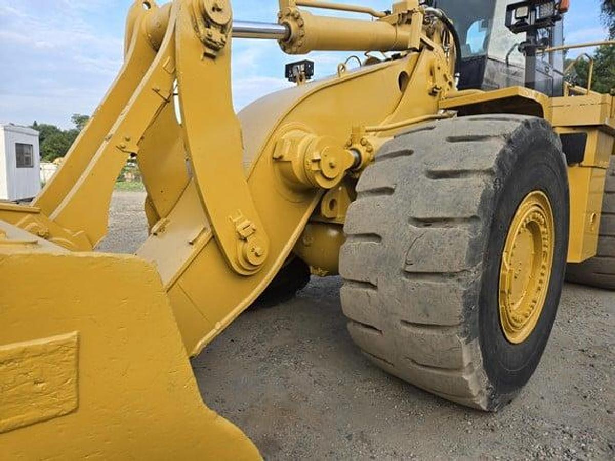 Used 2010 CATERPILLAR 988H