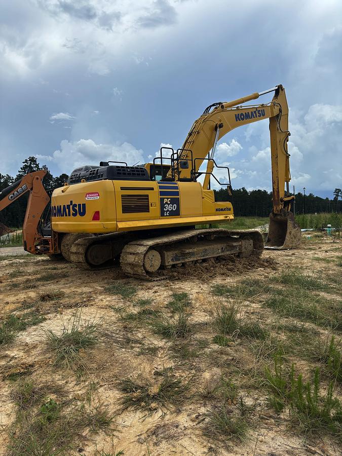 Used 2021 KOMATSU PC360LC-11