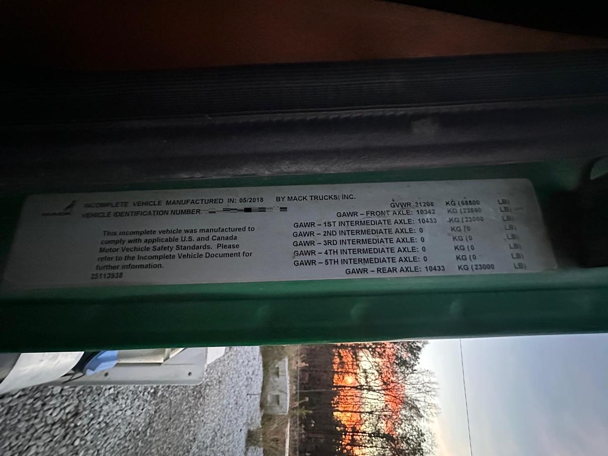 Used 2019 MACK GR64B Rear Mixer