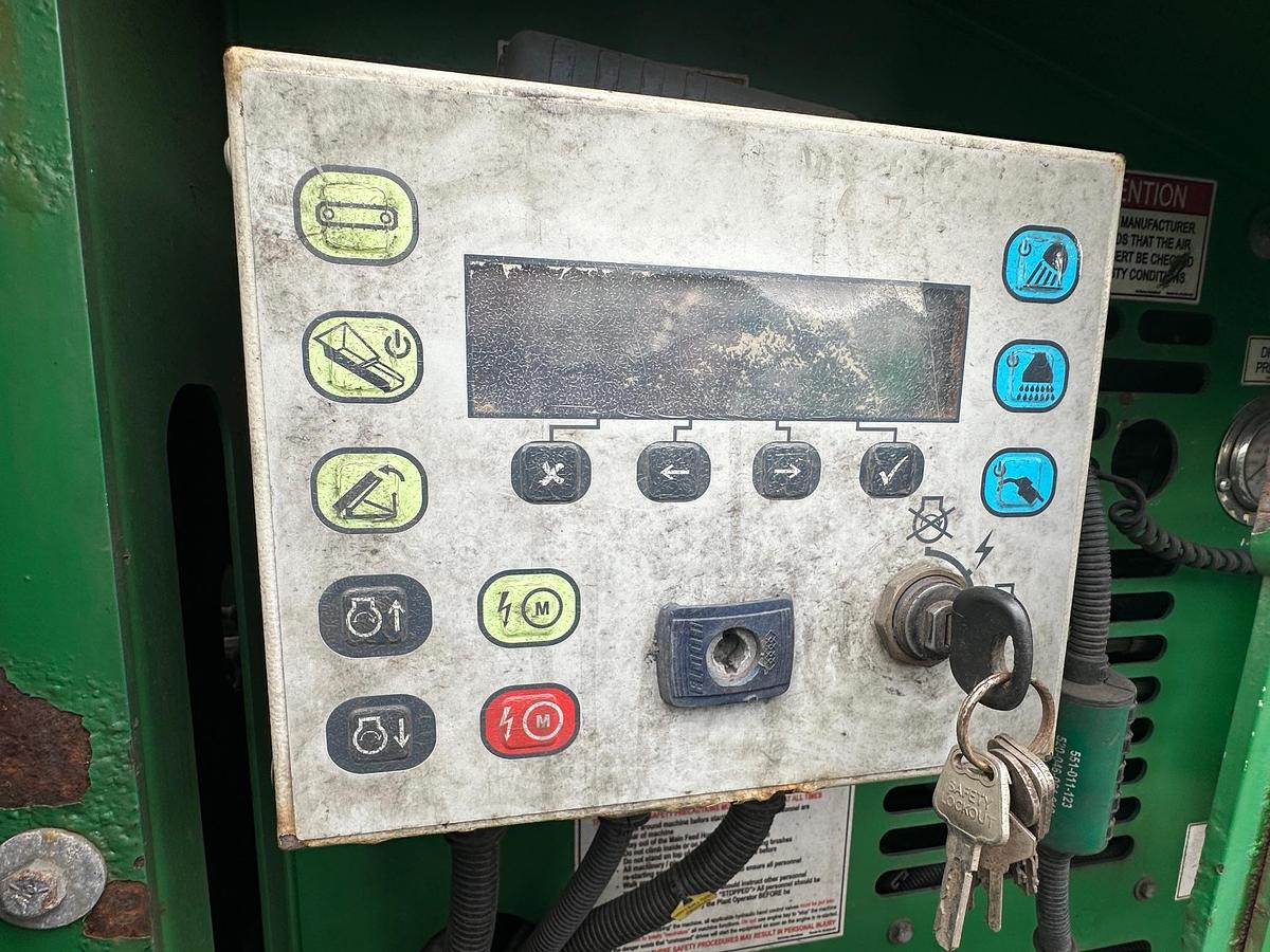 Used 2019 MCCLOSKEY 733RE