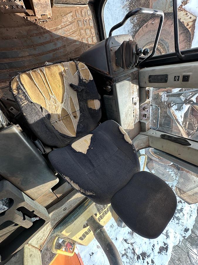 Used 2005 CATERPILLAR 963C