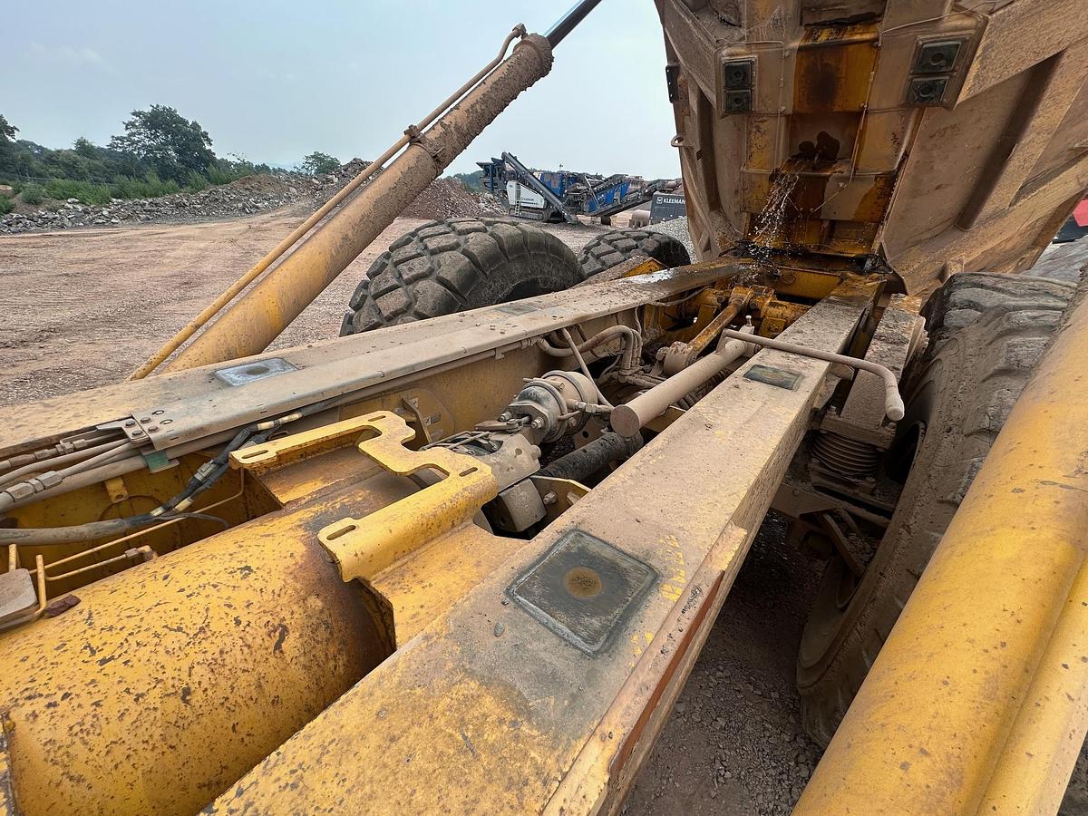 Used 2003 DEERE 400D