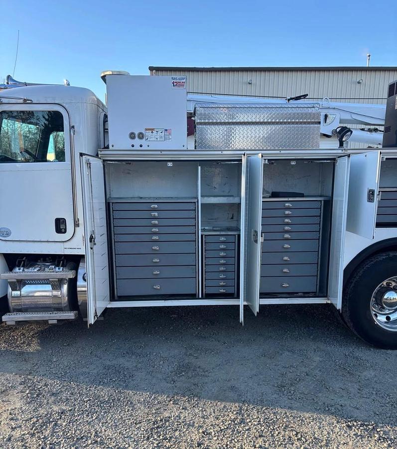 Used 2014 PETERBILT 337 Service Truck