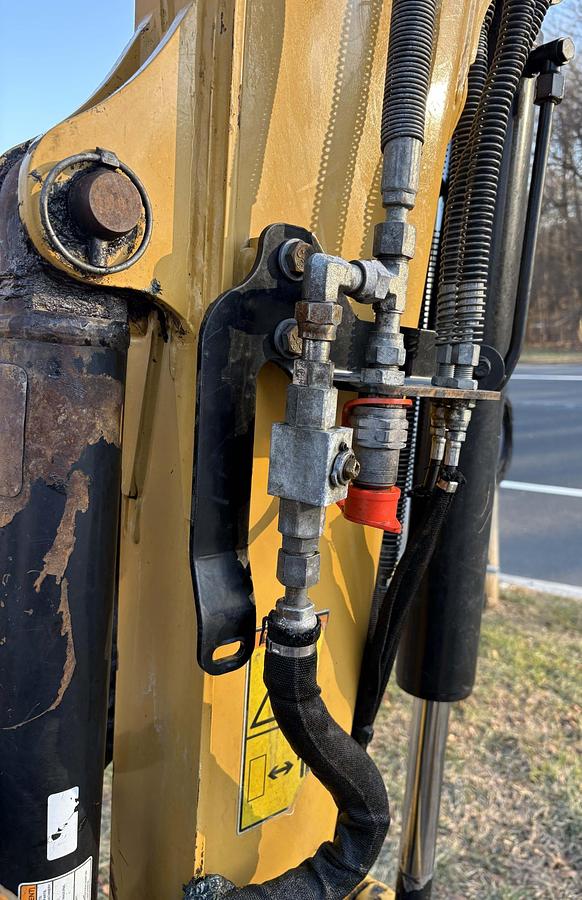 Used 2015 CATERPILLAR 303.5E2