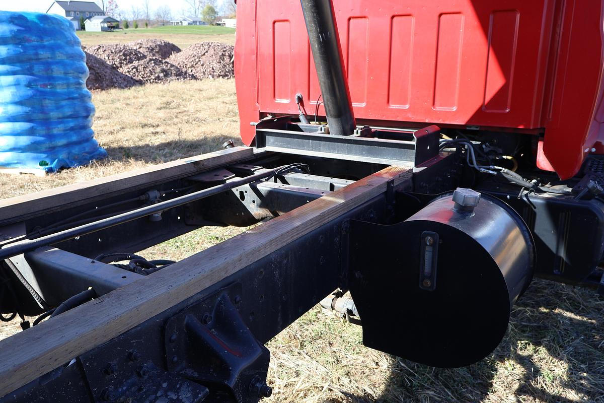 Used 2005 CHEVROLET C8500