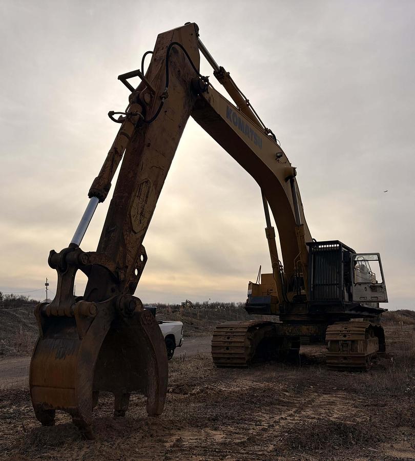 Used KOMATSU DRESSER PC650LC-5