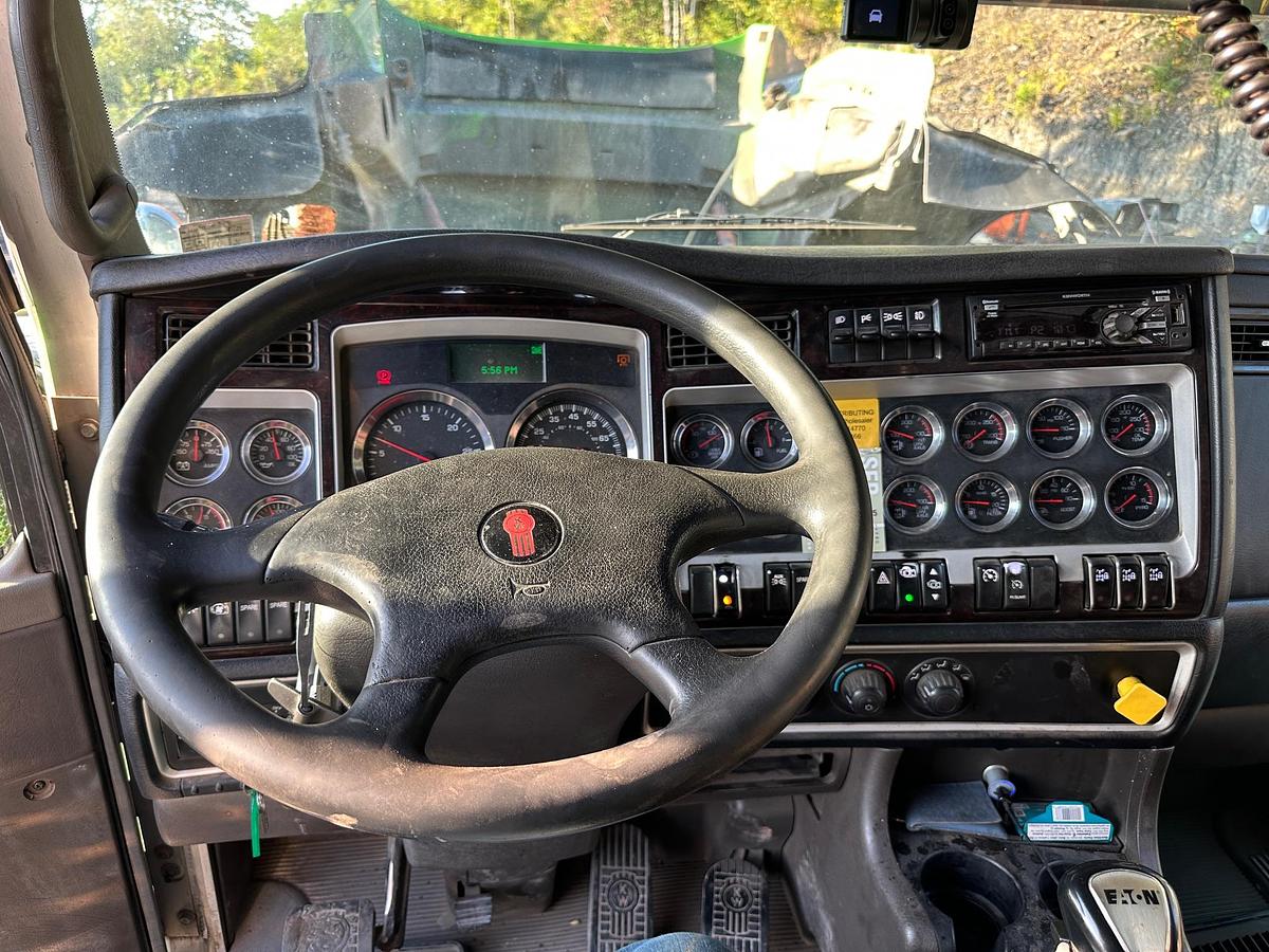 Used 2019 KENWORTH W900L