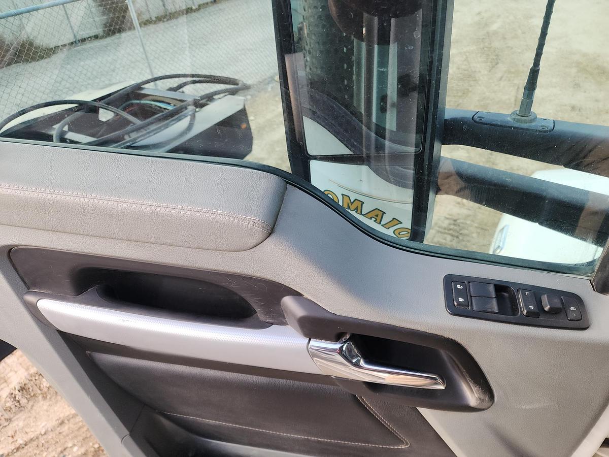 Used 2021 KENWORTH T880