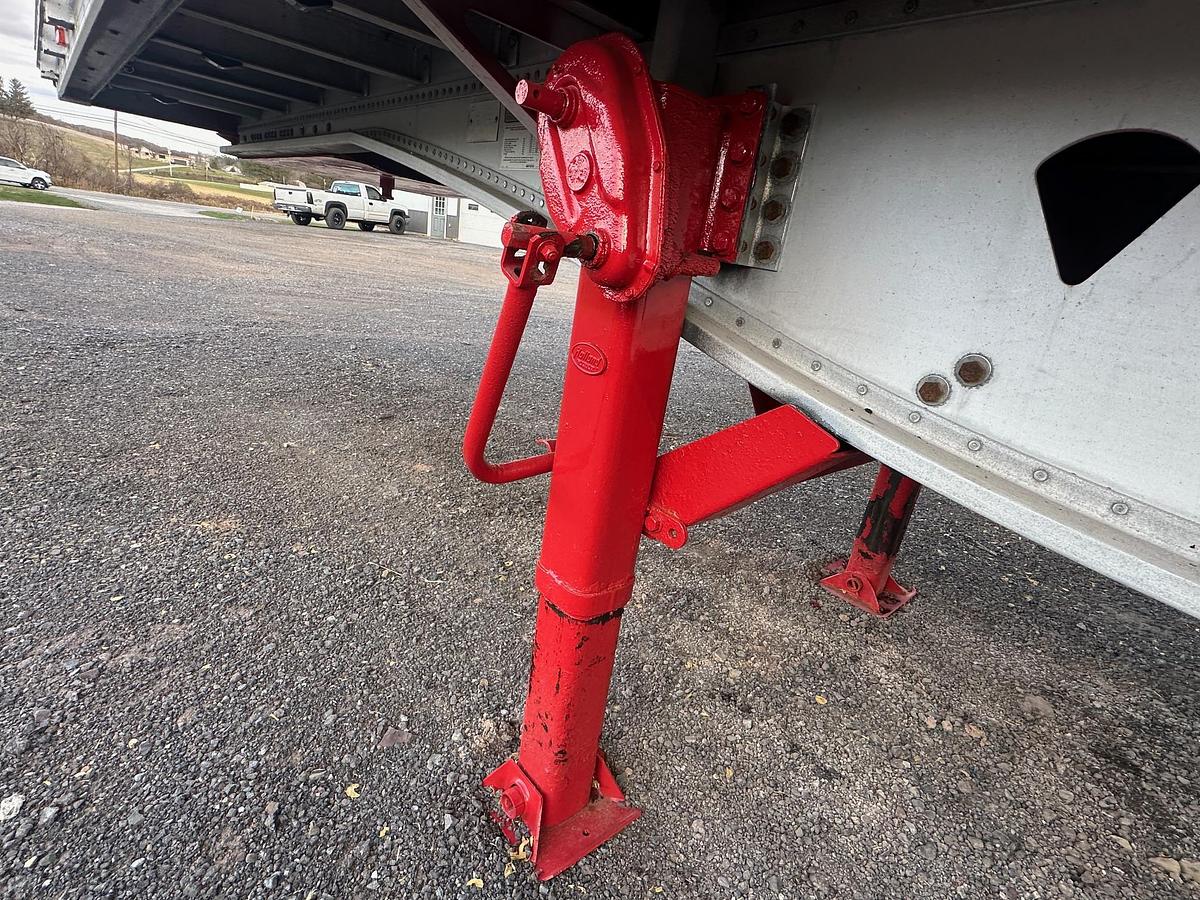 Used 2005 MANAC 48'x102