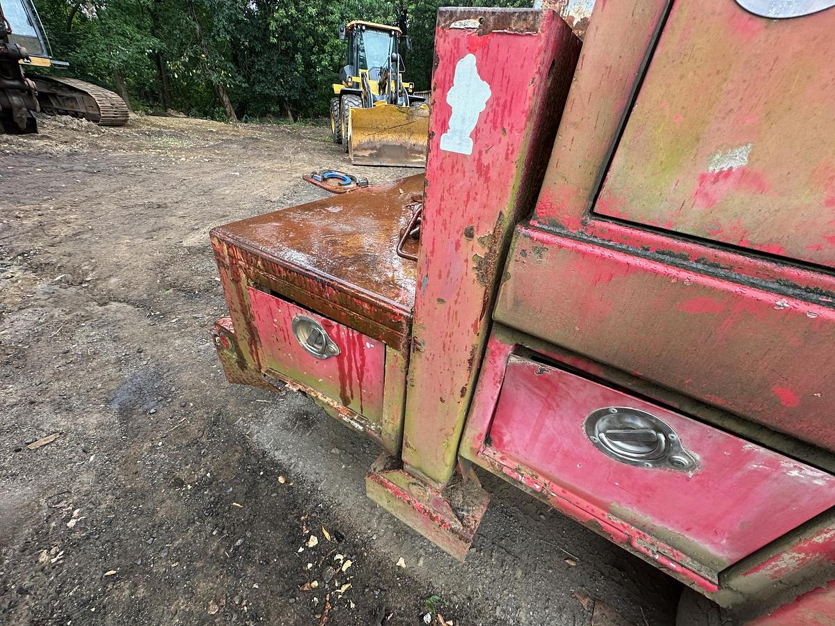 Used 2001 INTERNATIONAL 4700 Service Truck