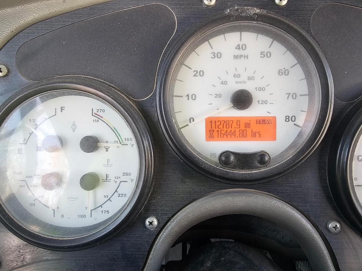 Used 2015 OSHKOSH S-2146